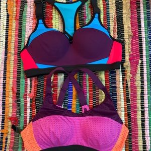 2 Victoria Secret Sport Bras 💕